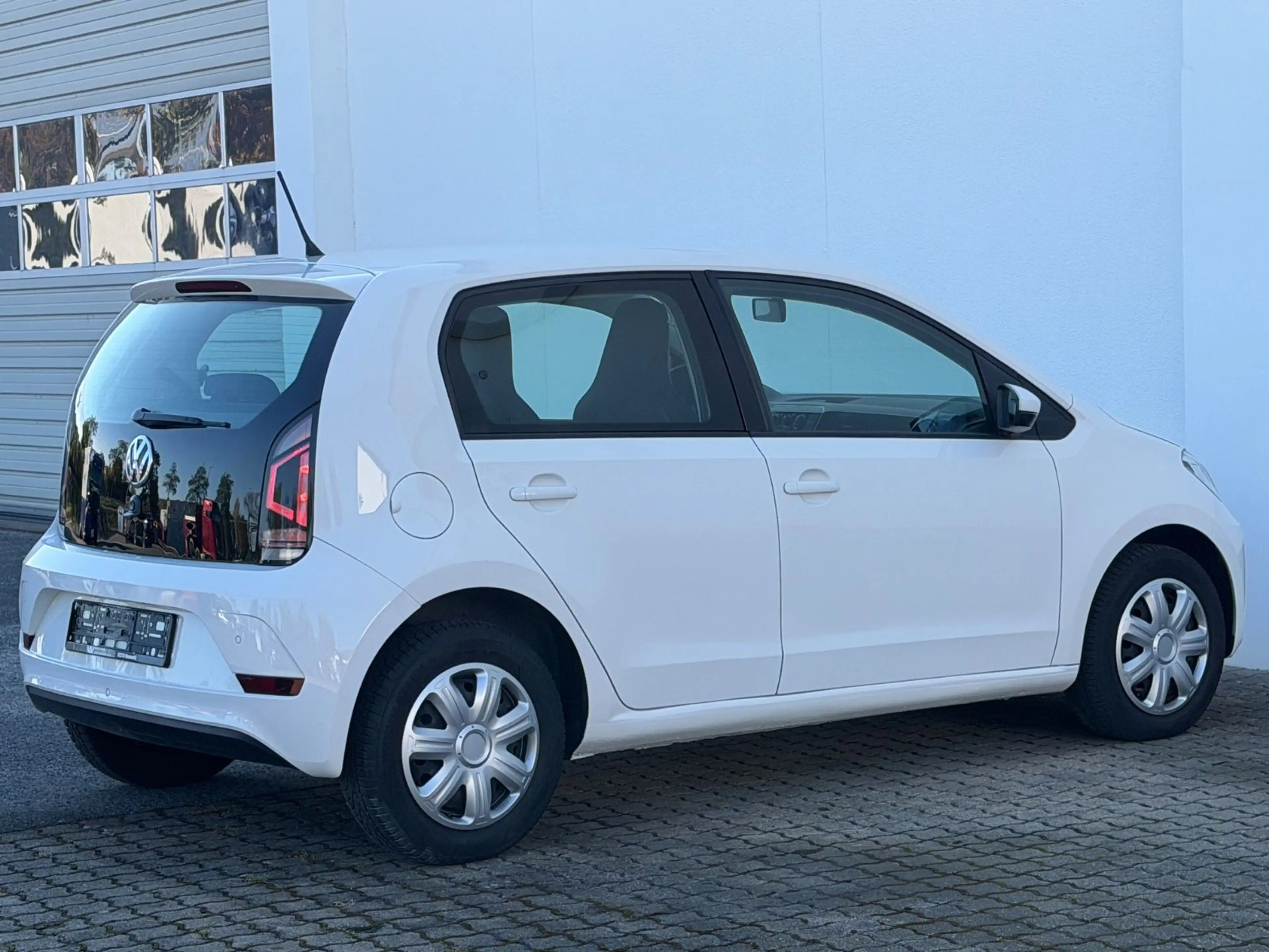Volkswagen up! move up! BMT/Start-Stop/ Service neu/ SHZ — photo 9