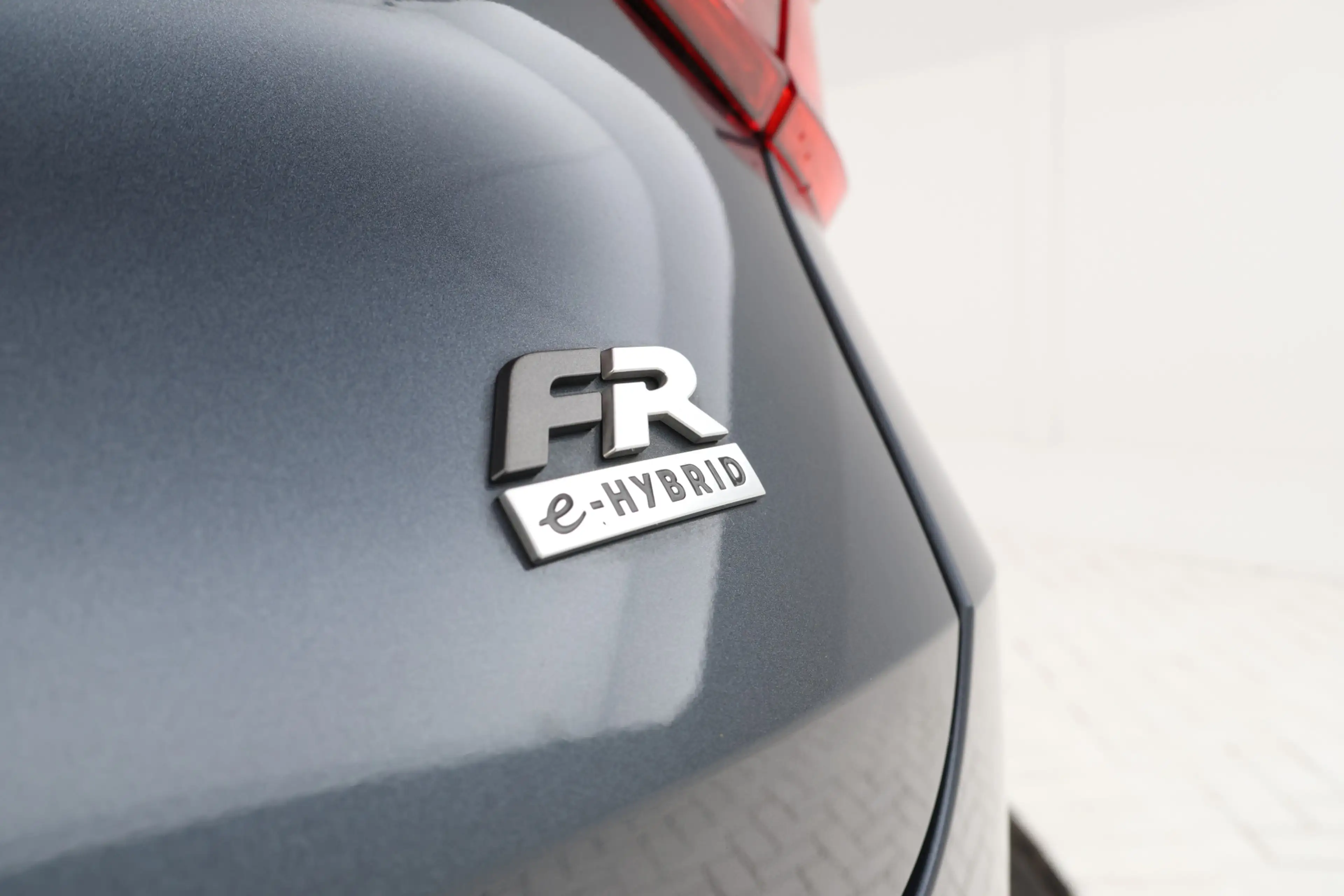SEAT Leon e-Hybrid Sportstourer 1.4 TSI eHybrid PHEV FR Business Inte — photo 10