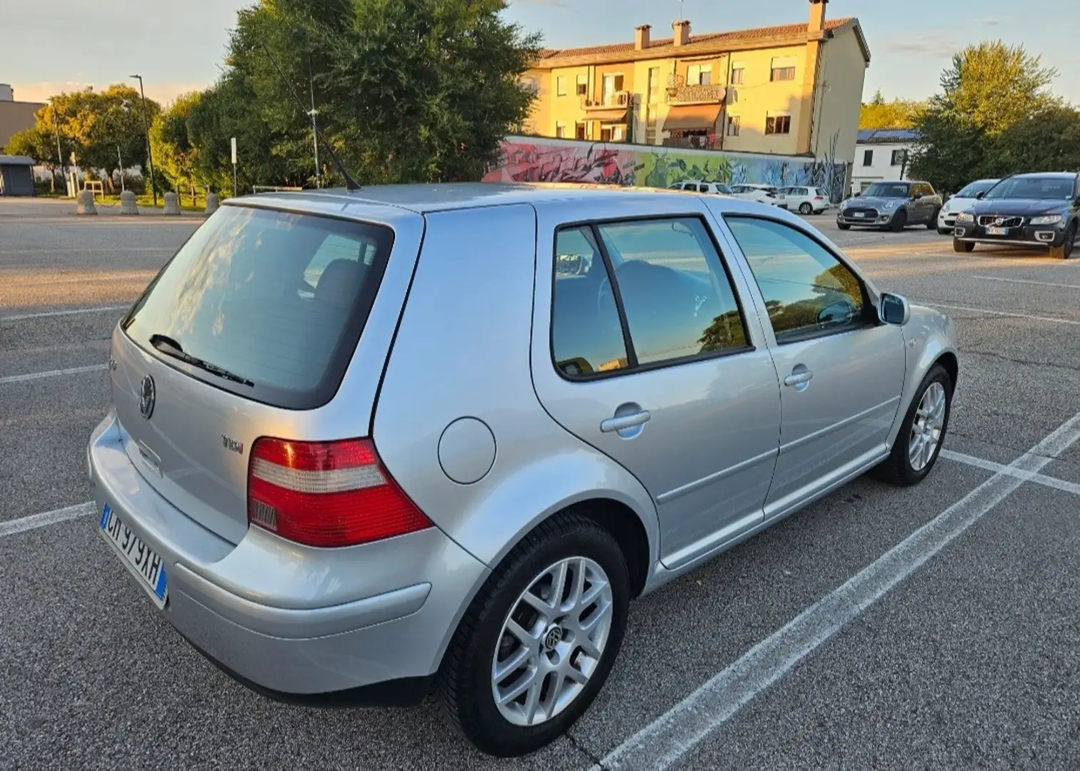Volkswagen Golf 5p 1.9 tdi Highline 110cv - 2