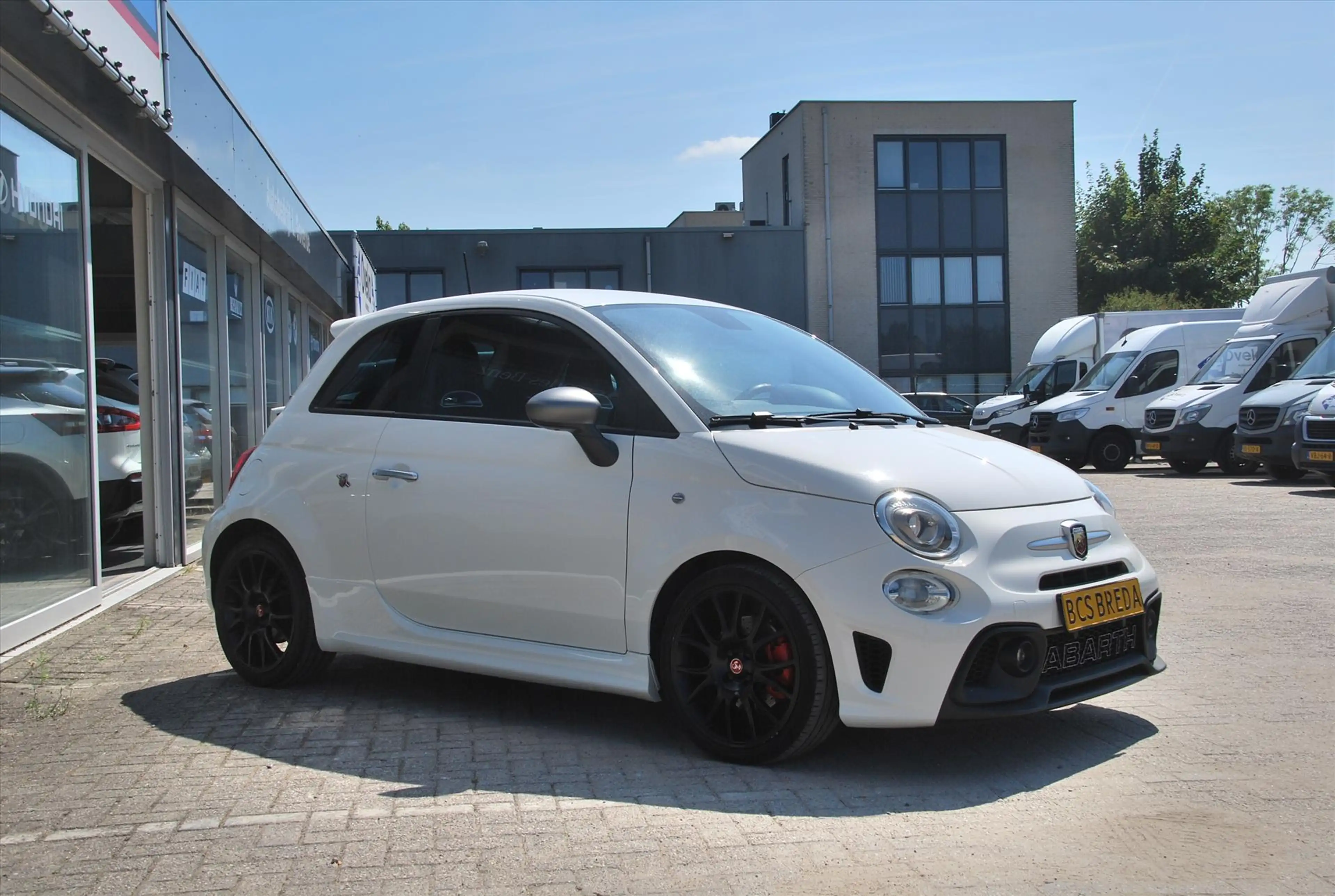 Fiat 500 Abarth 1.4 16V 120KW 595 — photo 4
