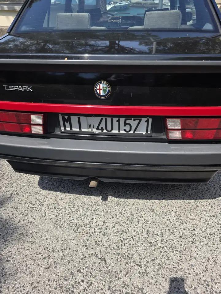 Alfa Romeo 75 2.0i ts, foto 4