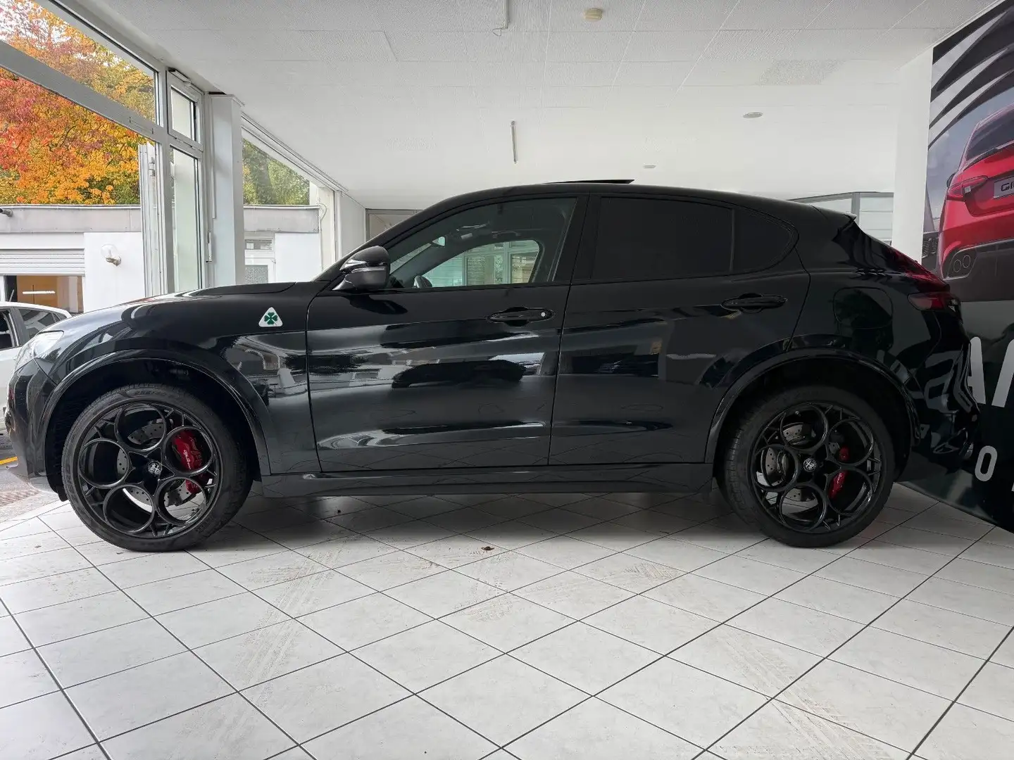 Alfa Romeo Stelvio 2.9 V6 Bi-Turbo Quadrifoglio Q4 Noir - 1