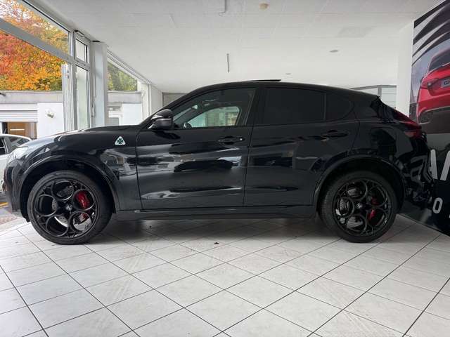 Imagine Alfa Romeo Stelvio 2.9 V6 Bi-Turbo Quadrifoglio Q4