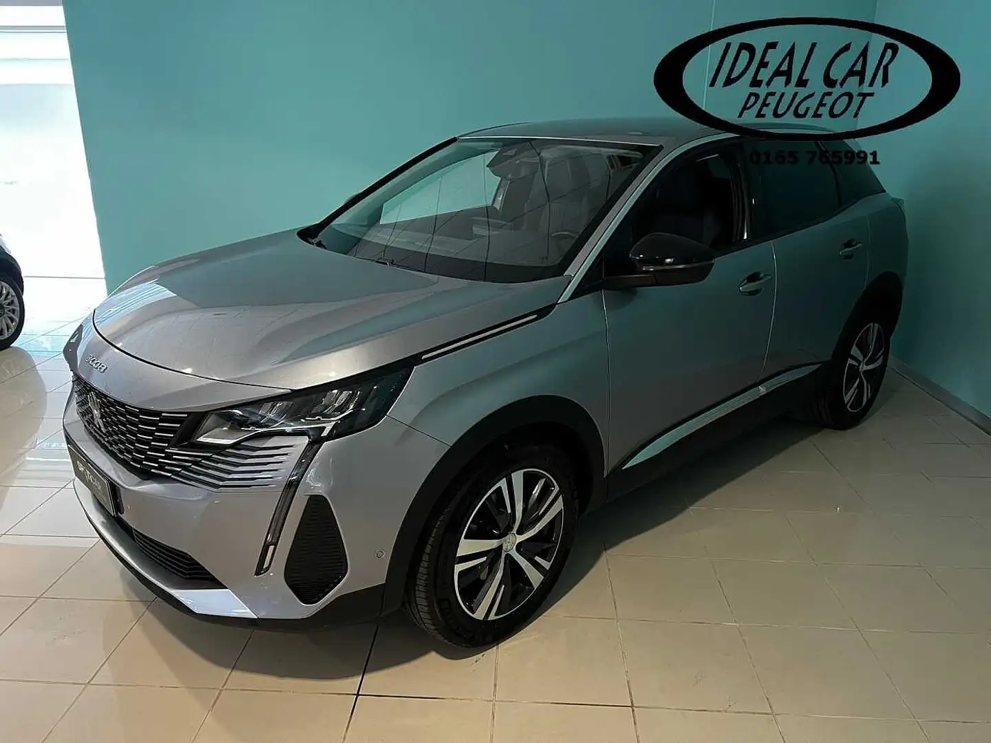 Peugeot 3008 2ª serie BlueHDi 130 S&S EAT8 ALLURE Gris - 2