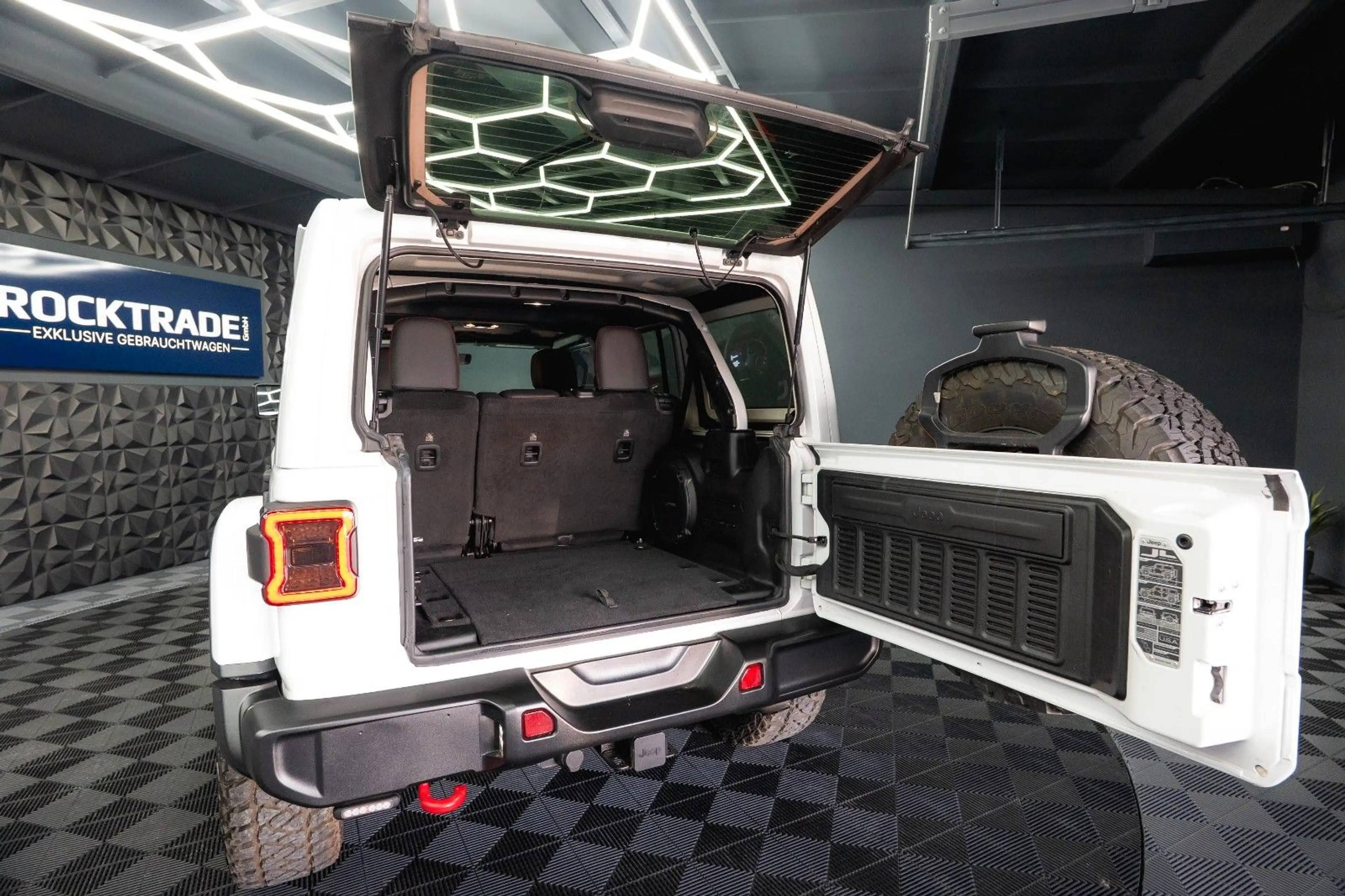Jeep Wrangler 3.6 V6 UNLIMITED RUBICON OFFROAD 4x4 — photo 13