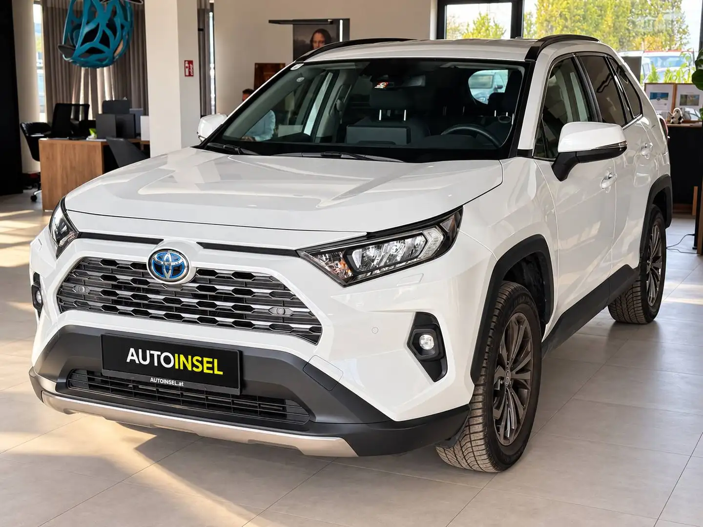 Toyota RAV4 Hybrid+EX-TAXI+MwSt.+Kamera+Navi+Lenkrad-Heizung+Elektrische-Heckklappe+1.Besitz Weiß - 2