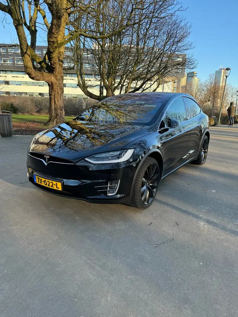 Tesla Model X 100D Autopilot Zwart - 1