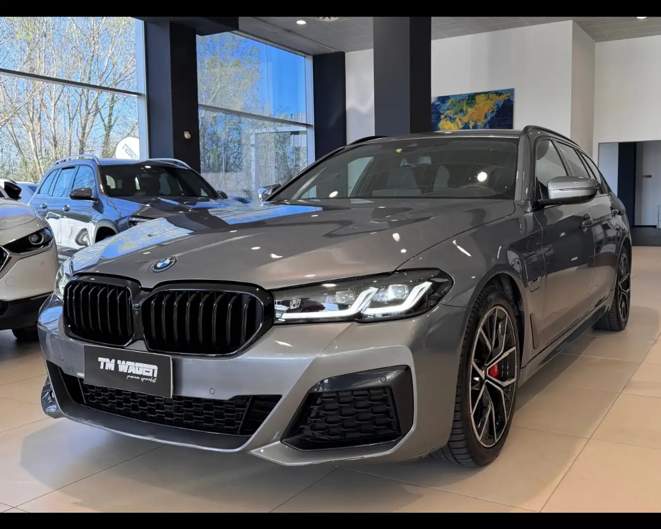 BMW 530 530e Touring MSPORT 184CV 2023 *IVA* Green - 1