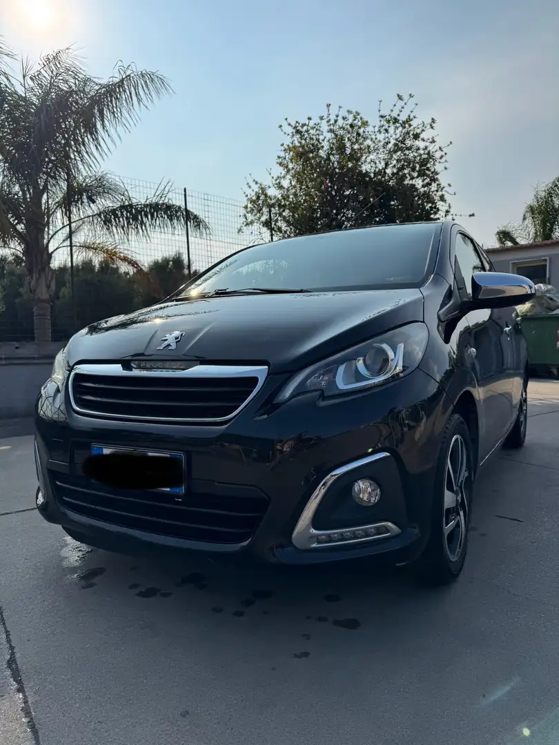 Peugeot 108 allestimento Allure . Nero - 1