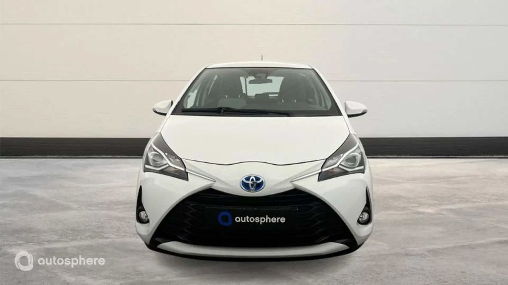 Toyota Yaris 100h Dynamic 5p - 2