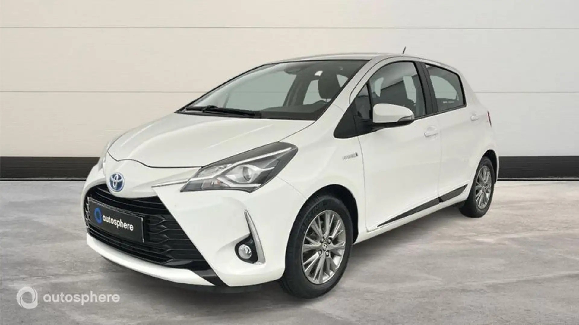 Toyota Yaris 100h Dynamic 5p - 1