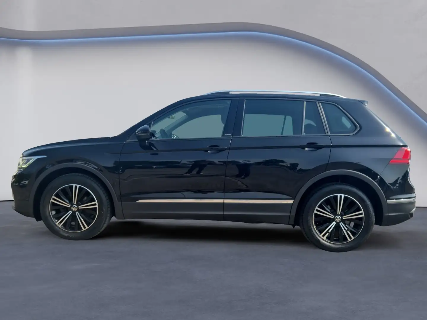 Volkswagen Tiguan 1.5TSI ACTIVE DSG AHK+LED+Navi+Sitz Nero - 2