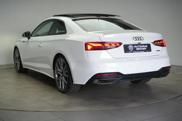 Audi A5 view 4