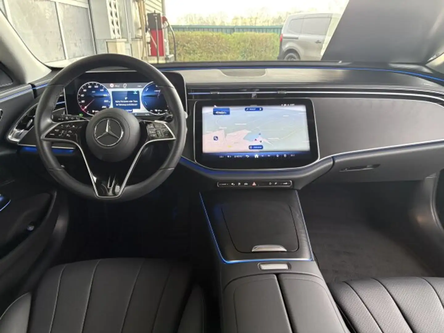 Mercedes-Benz E 300 E 300Tde Adv. Plus Digital Light AHK 360°Memory Noir - 2