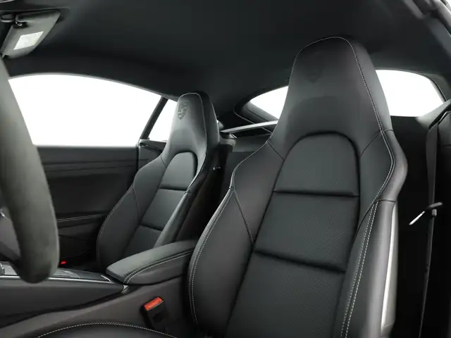 Porsche Cayman view 14