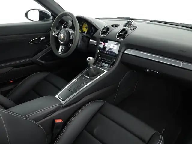 Porsche Cayman view 7