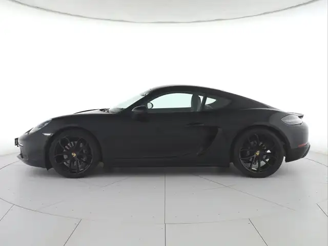 Porsche Cayman view 5