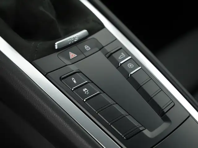 Porsche Cayman view 10