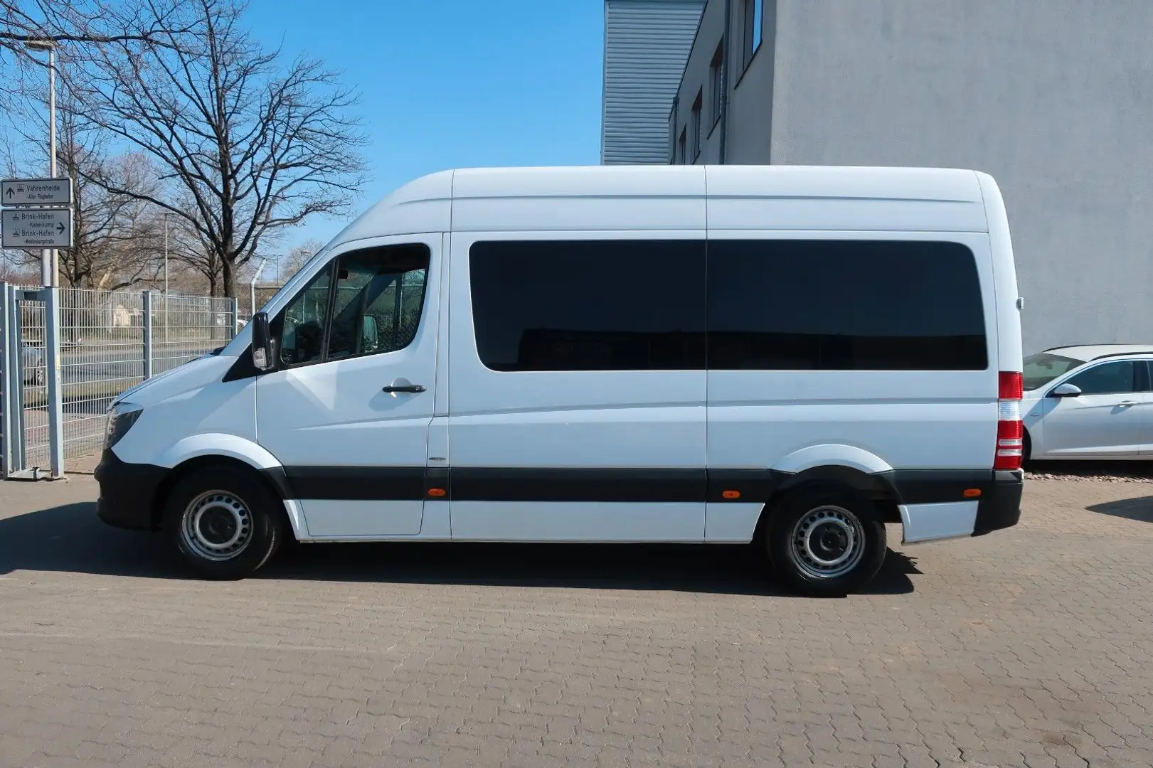 Mercedes-Benz Sprinter II Kombi 316 CDI / Klima / AHK / 9Sitze Weiß - 2