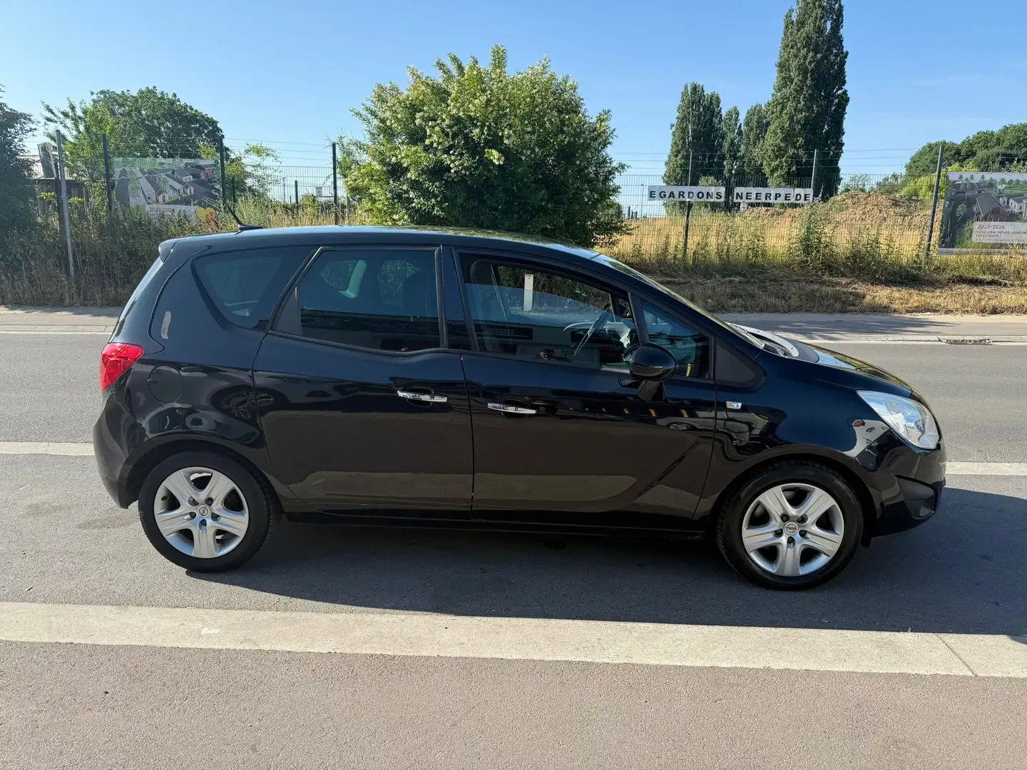 Opel Meriva 1.7 CDTi Enjoy DPF automatique Noir - 2