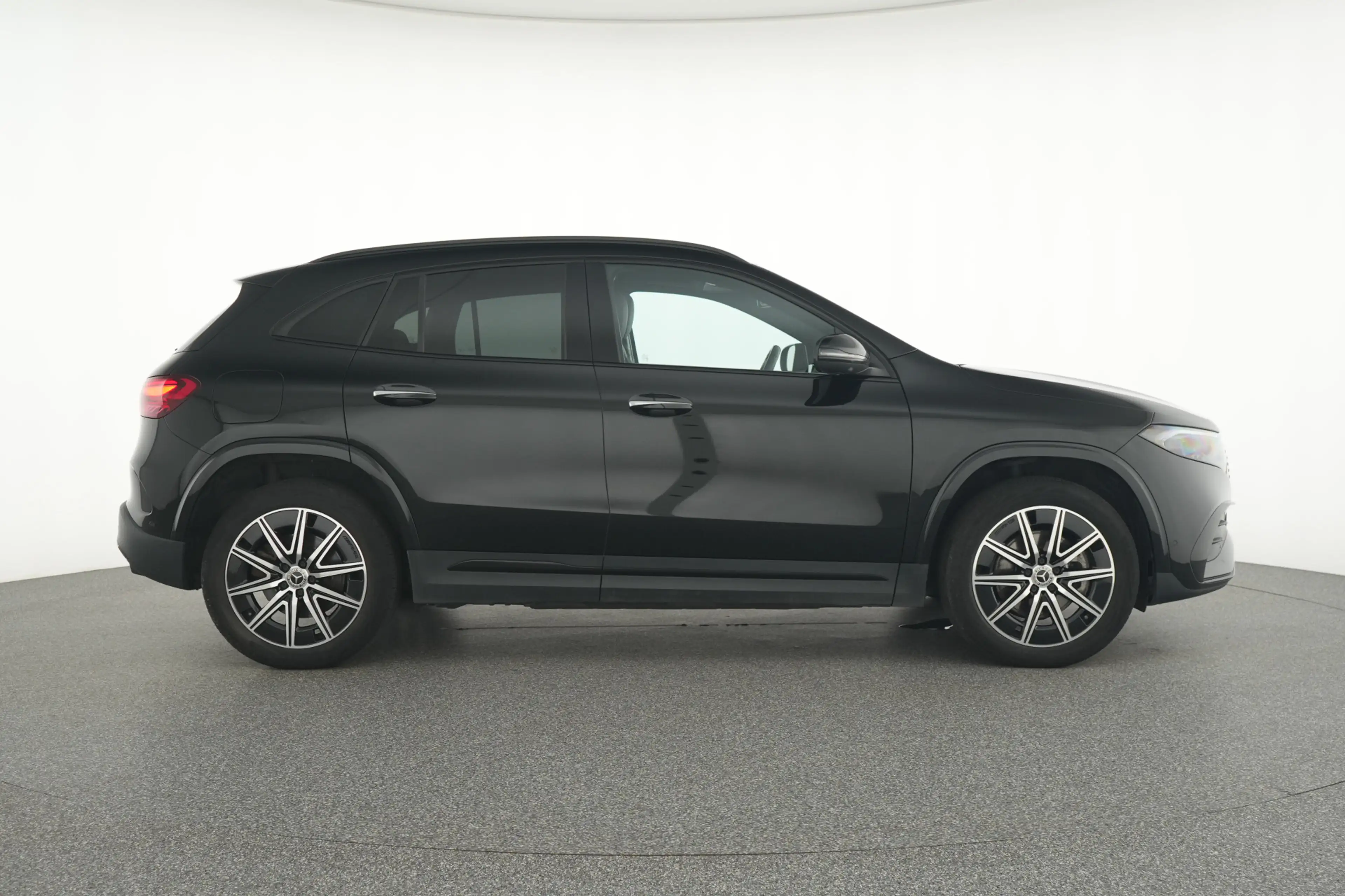 Mercedes-Benz EQA 250 250+ AMG Line 71 kWh AMG Line | Night Pakket | Pan — photo 10
