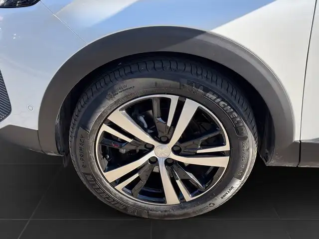 Peugeot 3008 view 7