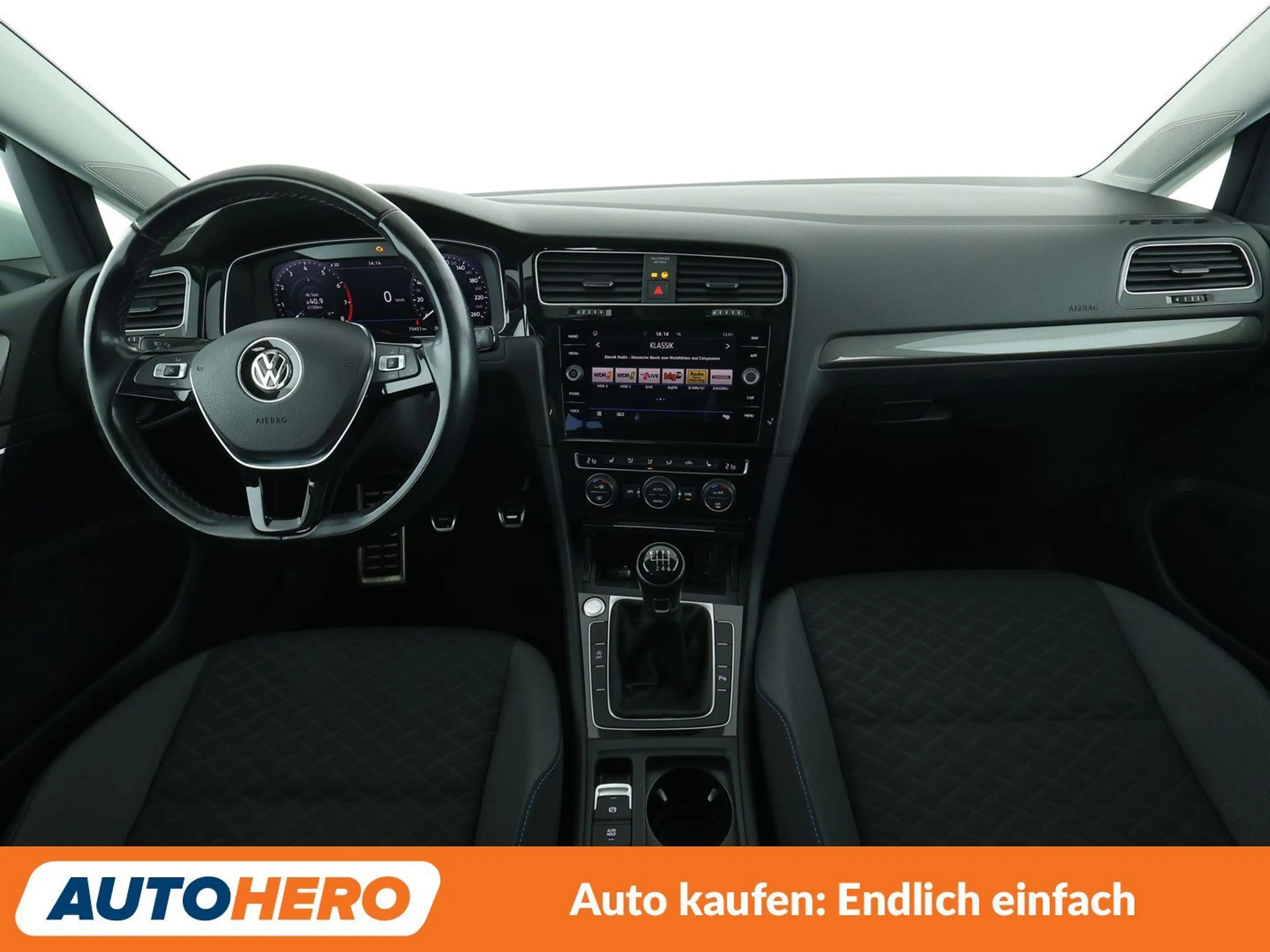 Volkswagen Golf 1.0 TSI Join *NAVI*LED*PANO*PDC*CAM*SHZ* — photo 12