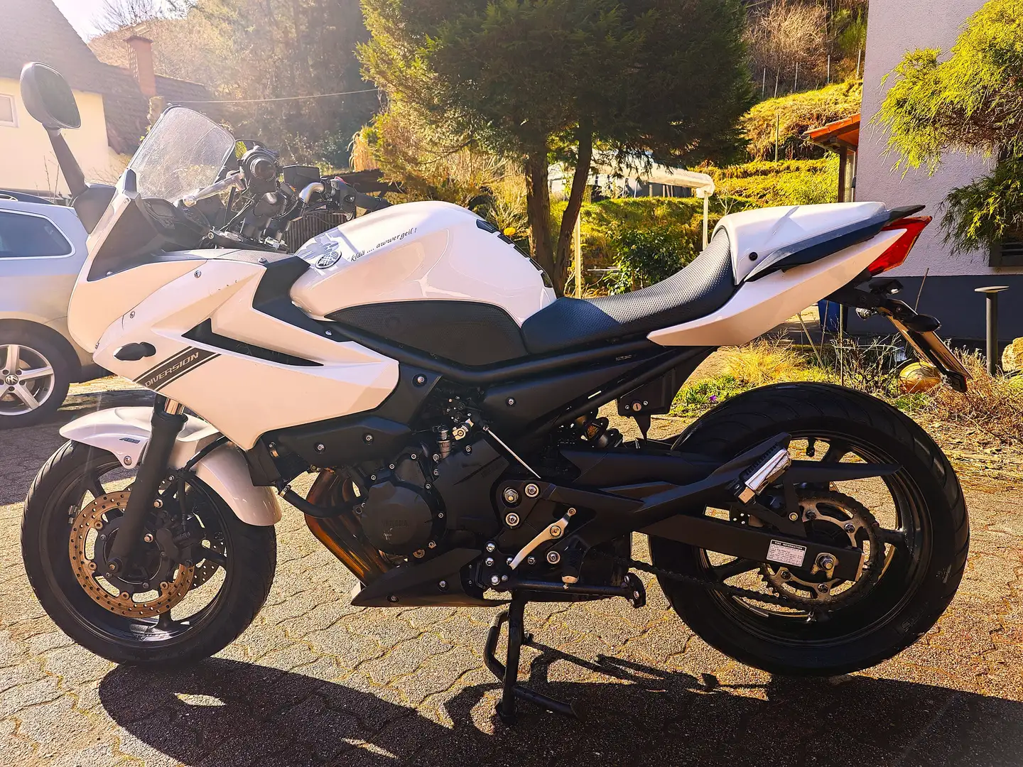 Yamaha XJ 6 Diversion Blanco - 1