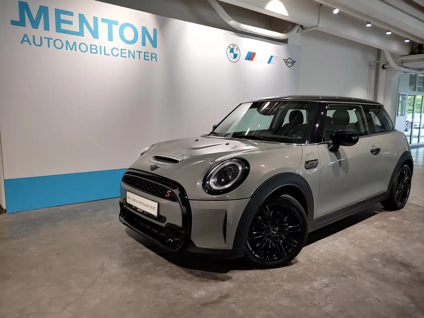 MINI Cooper S Classic Trim Navi/LED/Tempomat/Klimaaut./Shz/17" Grau - 2
