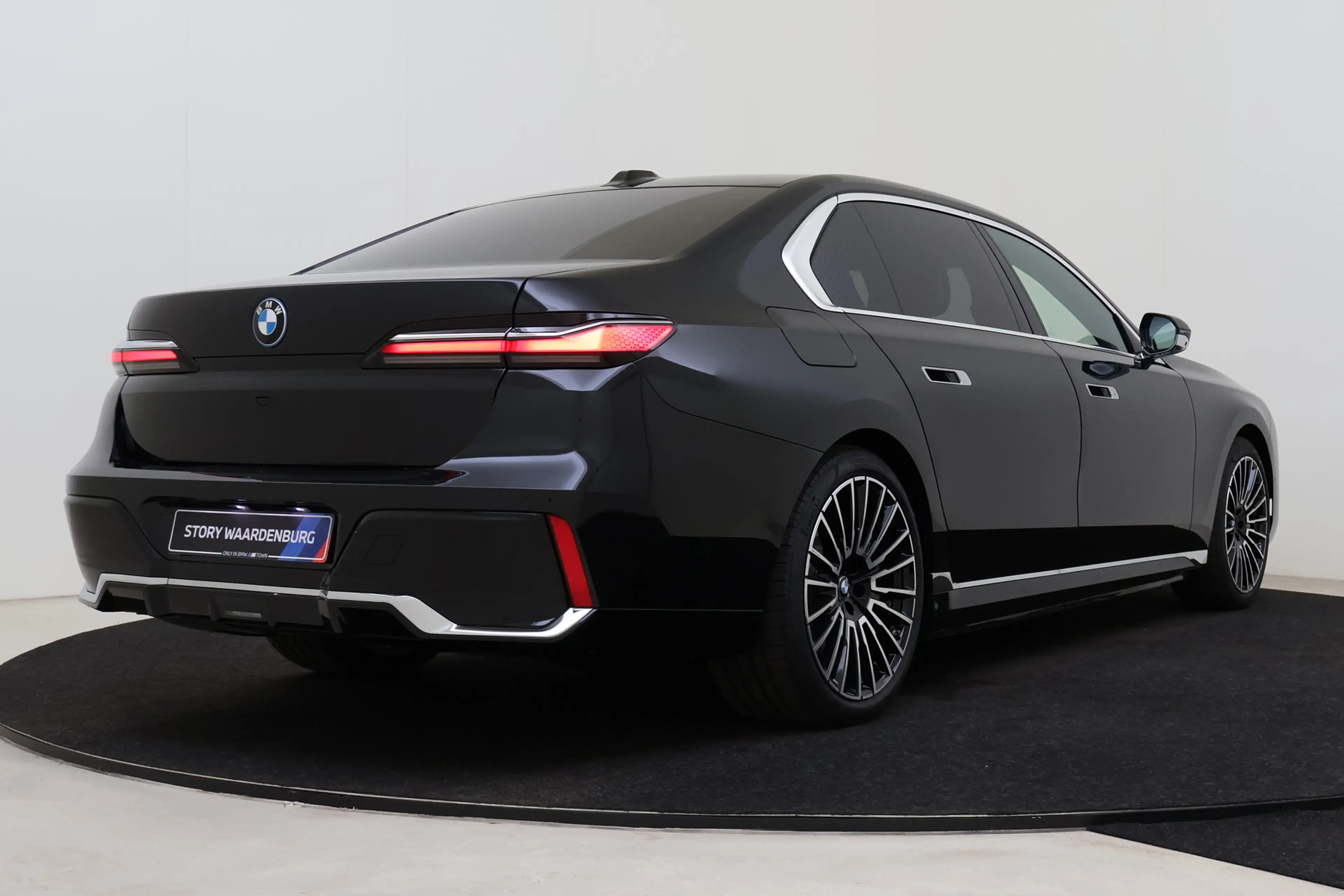 BMW i7 eDrive50 M Sport / Panoramadak / Massagefunctie / — photo 2