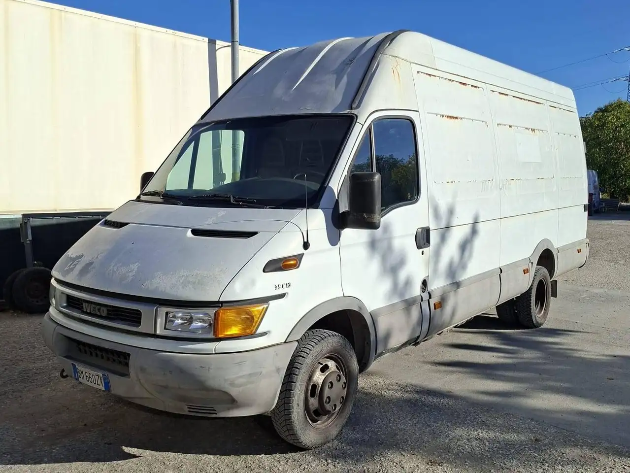 Iveco Daily 35C13, foto 1