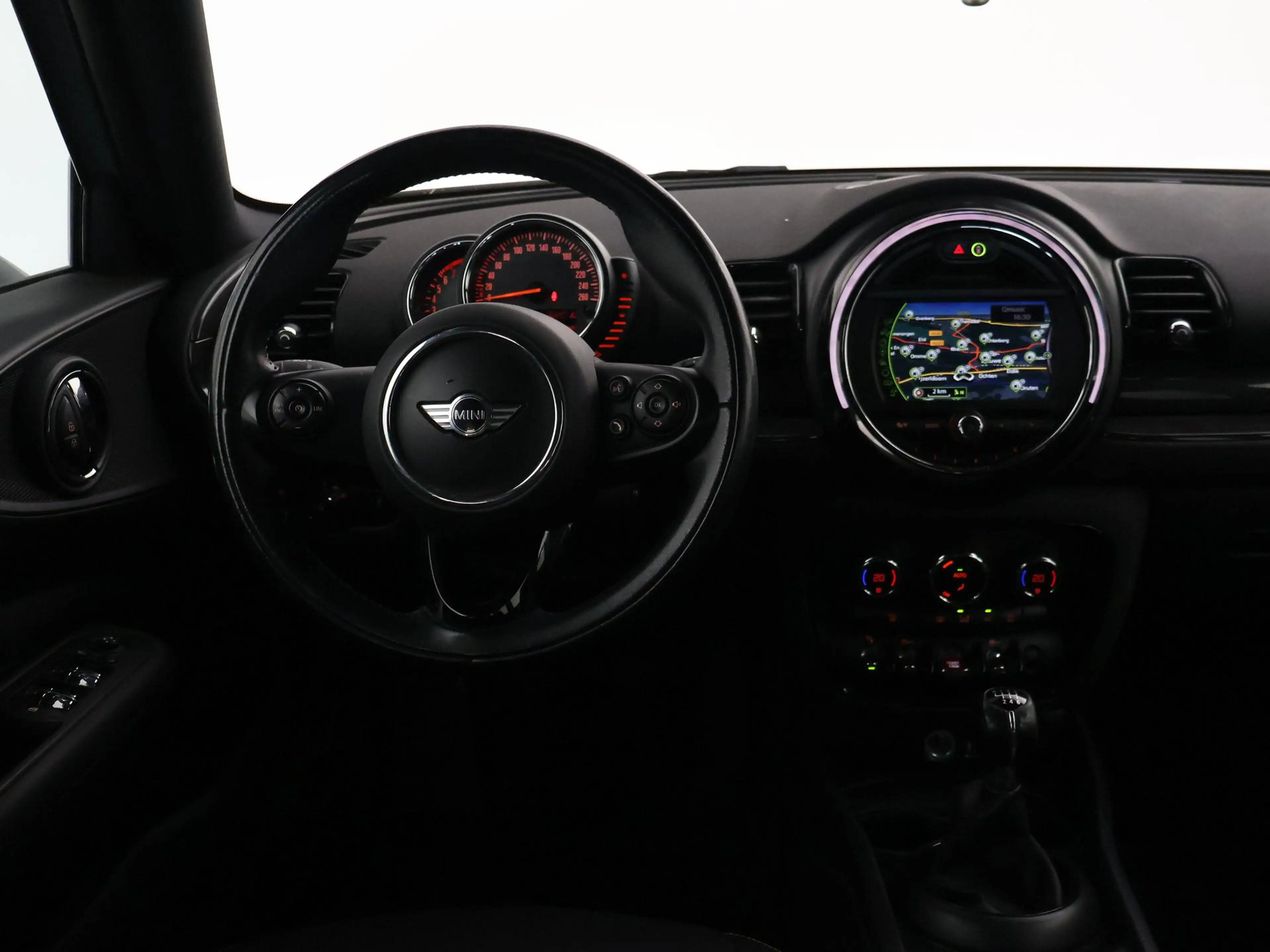 MINI Cooper Clubman 1.5 136 PK MOONWALK GREY + ZWART DAK | 17 INCH ZWA — photo 3