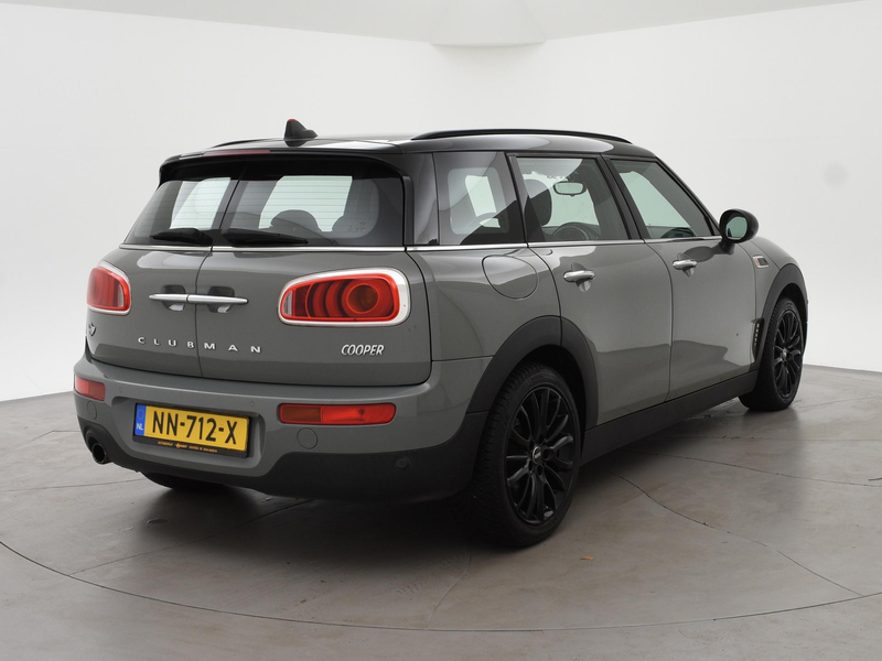 MINI Cooper Clubman 1.5 136 PK MOONWALK GREY + ZWART DAK | 17 INCH ZWA — photo 2