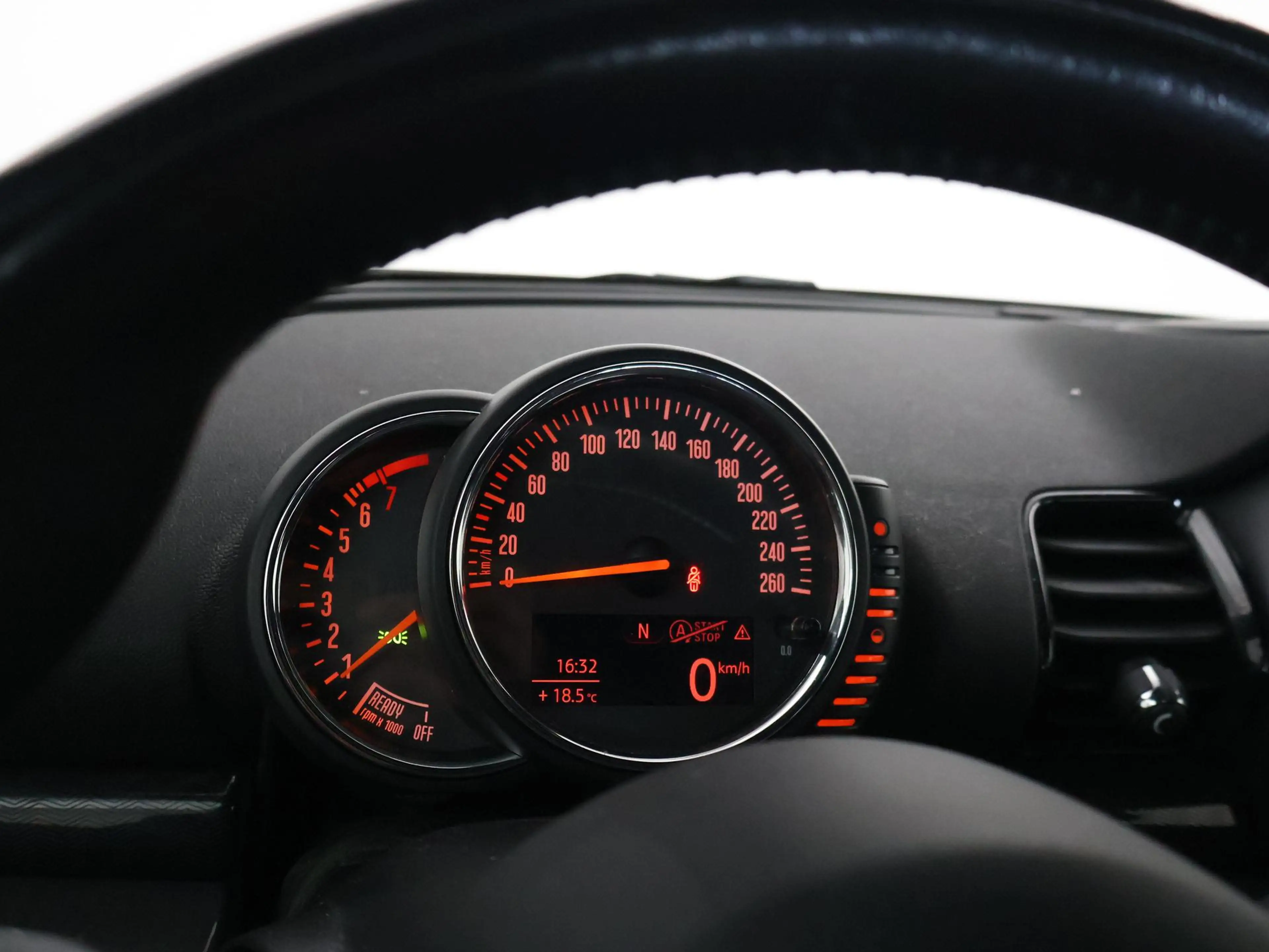 MINI Cooper Clubman 1.5 136 PK MOONWALK GREY + ZWART DAK | 17 INCH ZWA — photo 17