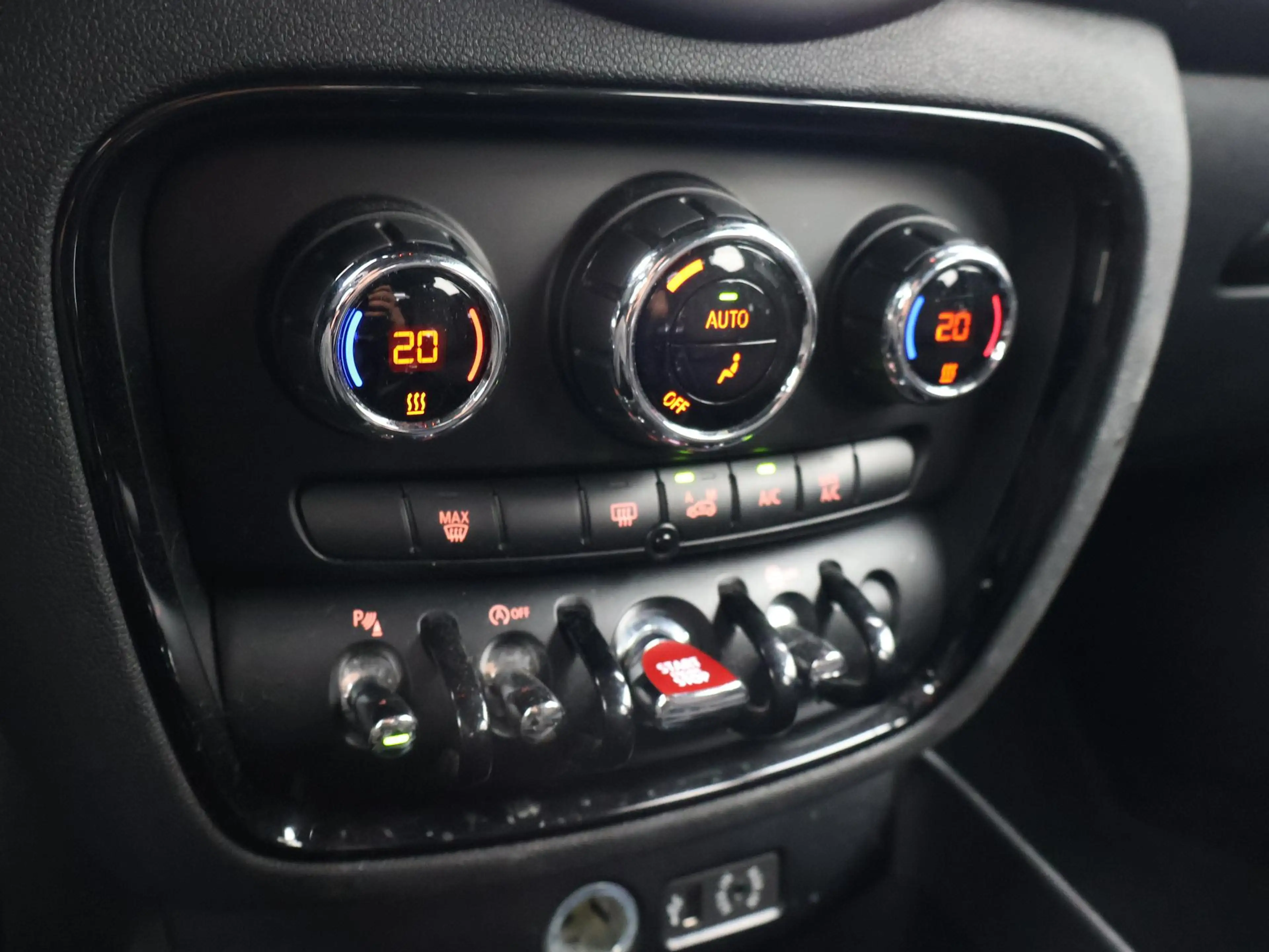 MINI Cooper Clubman 1.5 136 PK MOONWALK GREY + ZWART DAK | 17 INCH ZWA — photo 14