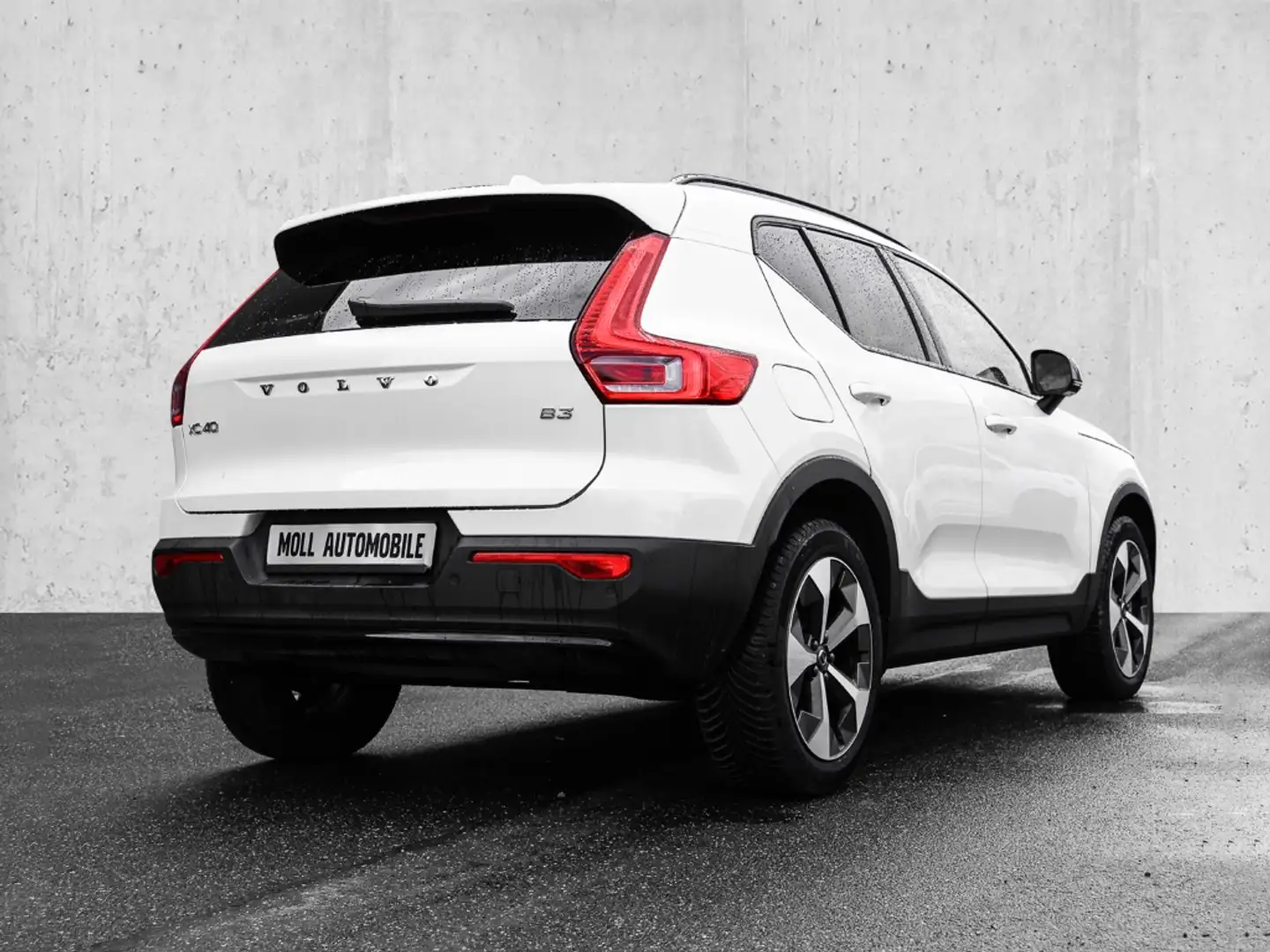 Volvo XC40 Plus Dark 2WD B3 EU6d digitales Cockpit Memory Sit Weiß - 2