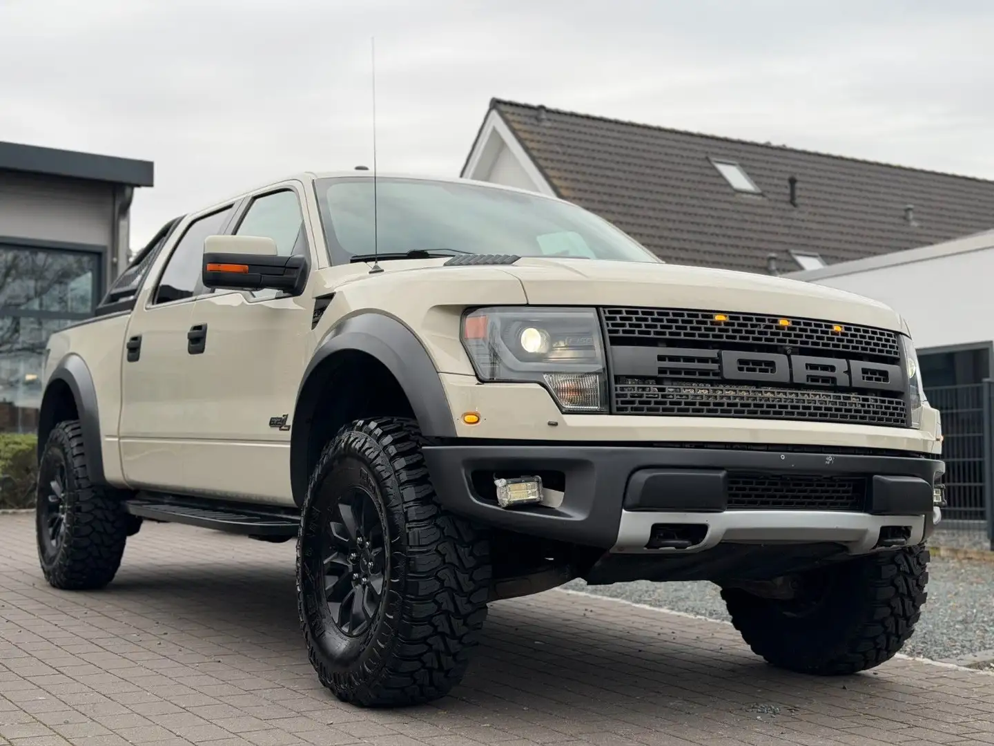 Ford F 150 Raptor SVT 6.2 V8 4x4 Sonderlack/LPG/DE Beige - 2