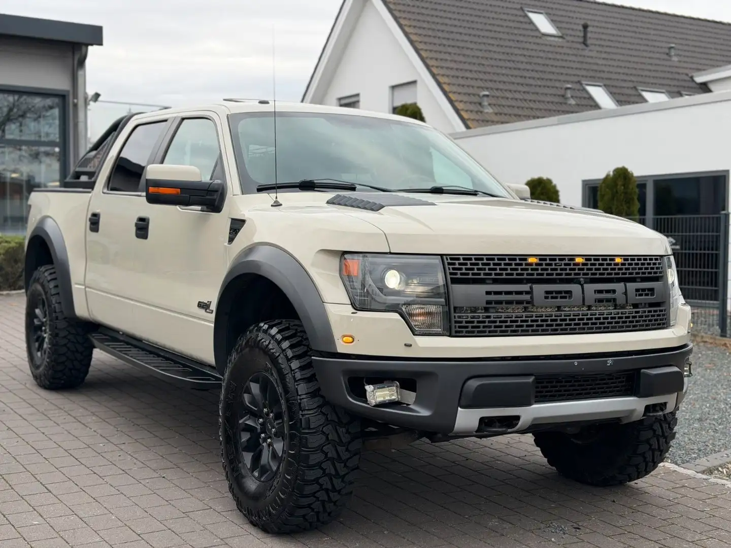 Ford F 150 Raptor SVT 6.2 V8 4x4 Sonderlack/LPG/DE Beige - 1