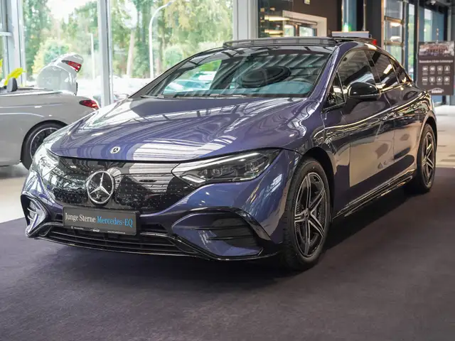 Mercedes-Benz EQE view 8