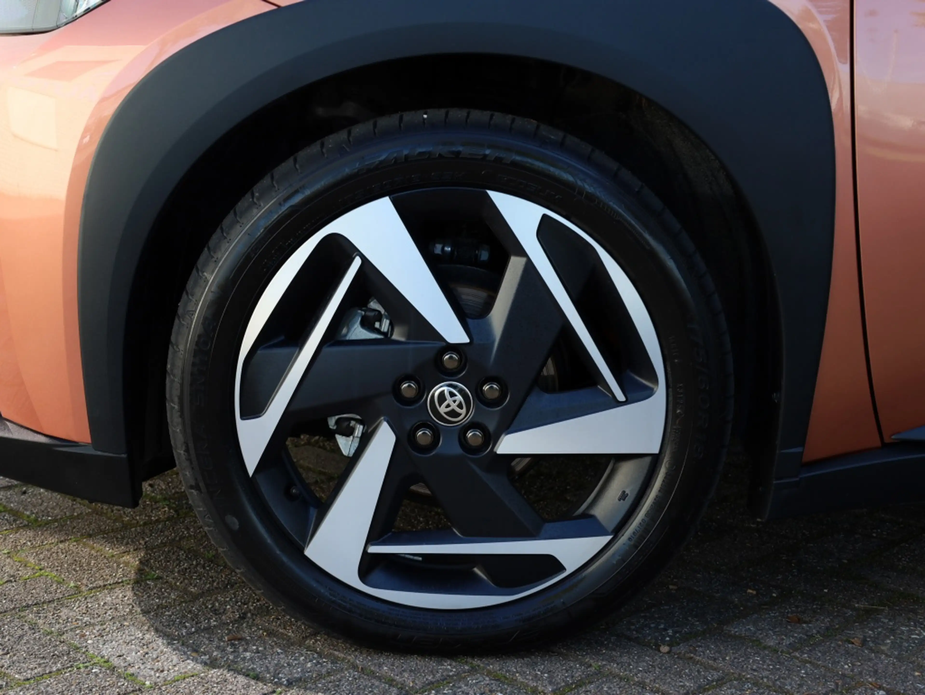 Toyota Aygo X Hybrid 115 envy | Lounge Pack | Vouwdak | JBL — photo 9