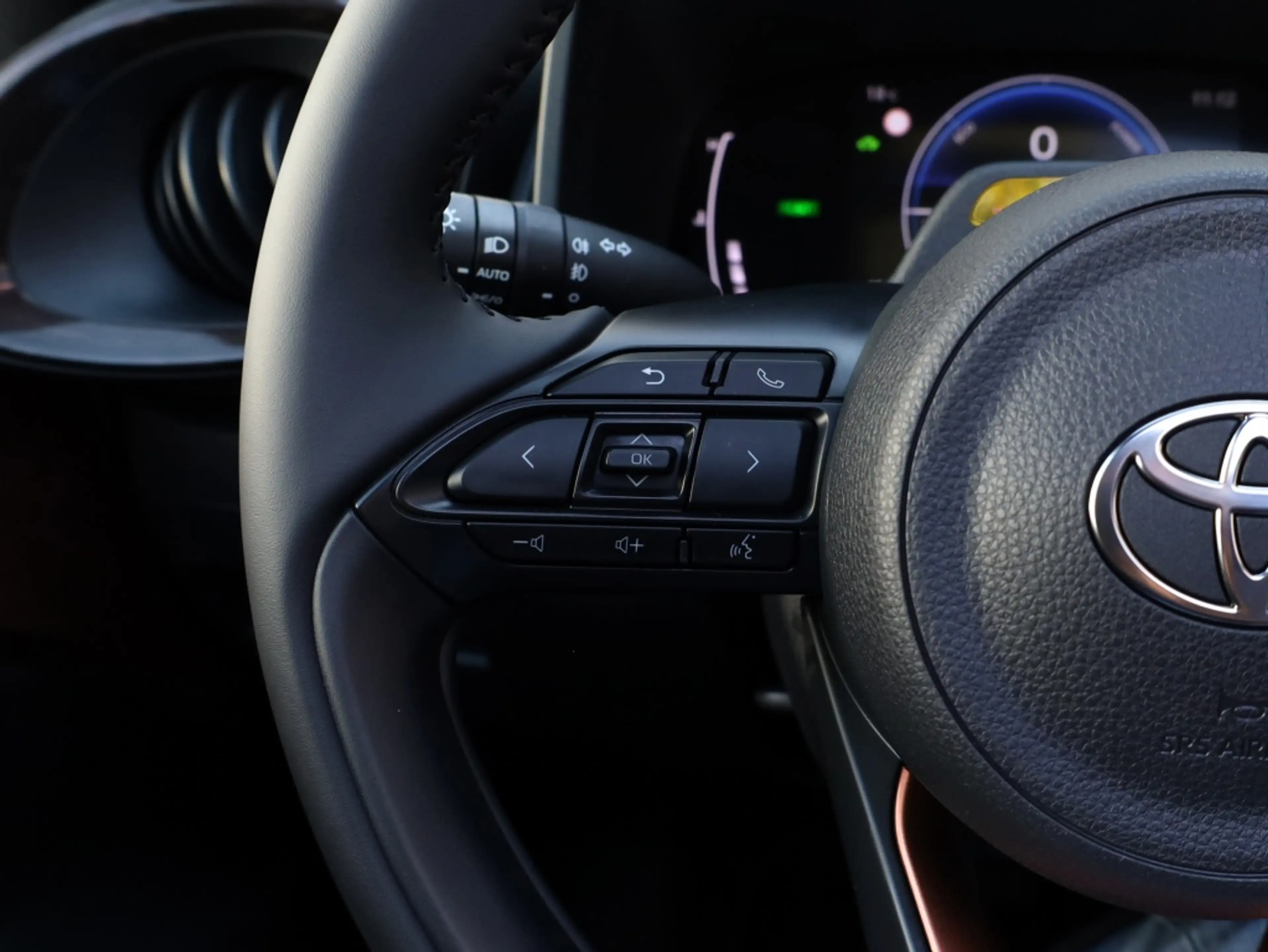 Toyota Aygo X Hybrid 115 envy | Lounge Pack | Vouwdak | JBL — photo 26
