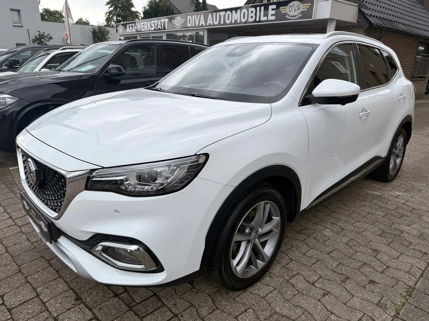 MG EHS PHEV Comfort Wit - 1
