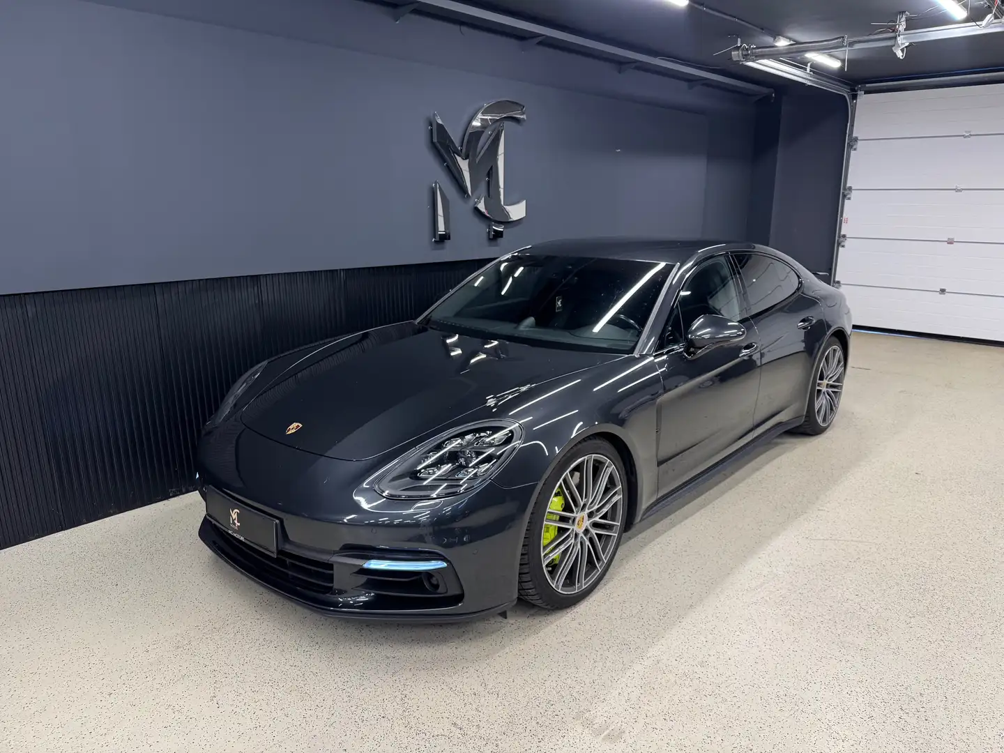 Porsche Panamera Panamera 4 E-Hybrid PHEV`CHRONO`LEDER`LUFT`ACC`360KAMERA`PDC`TOTWINKEL. Grau - 1