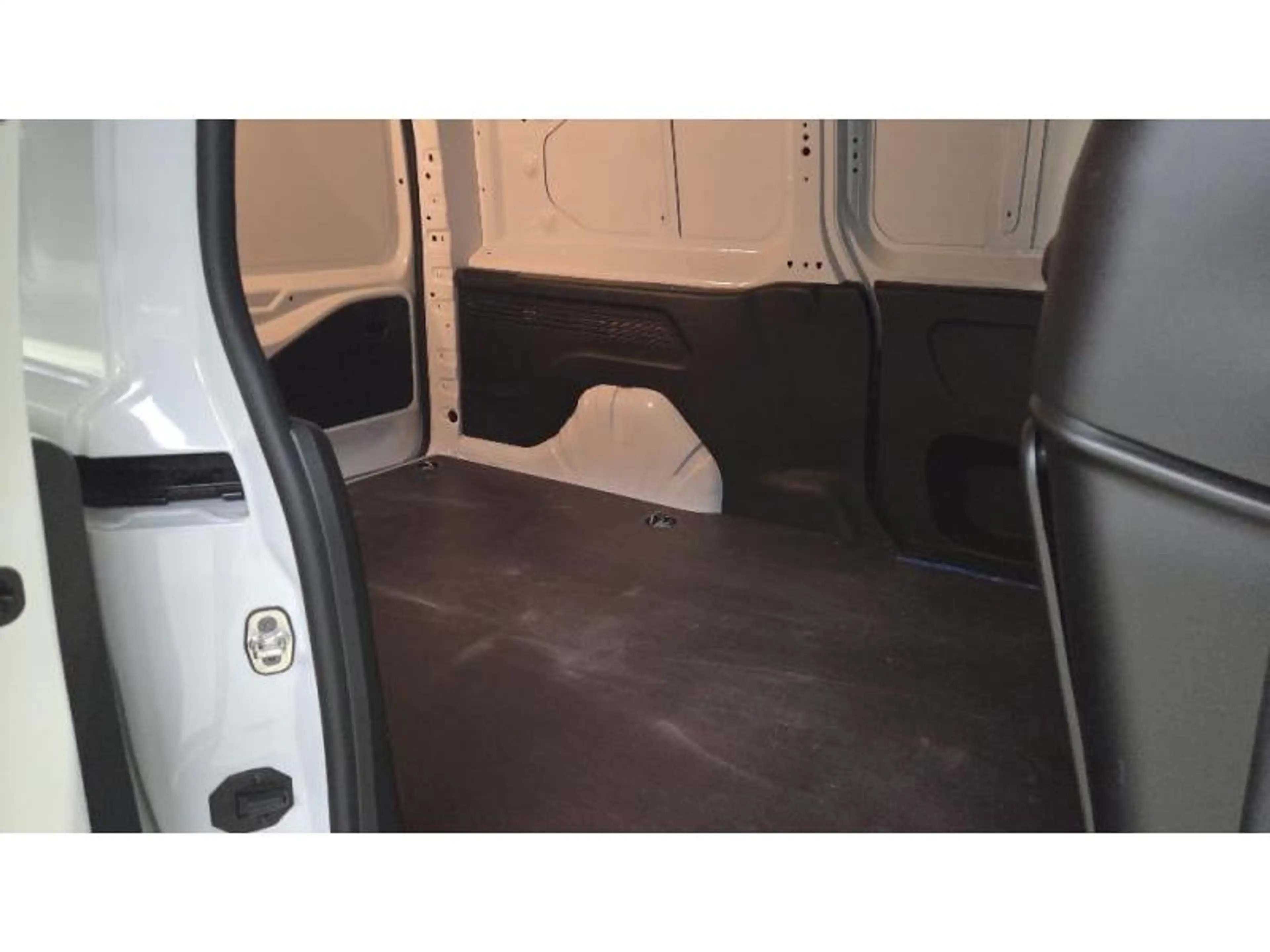 Peugeot Partner L2 Heavy — photo 12