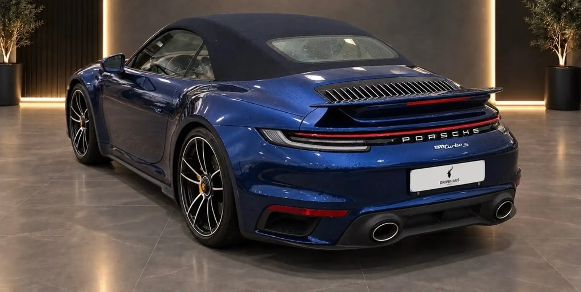 포르쉐 911 Turbo S Cabriolet 2020 블루 사진 3