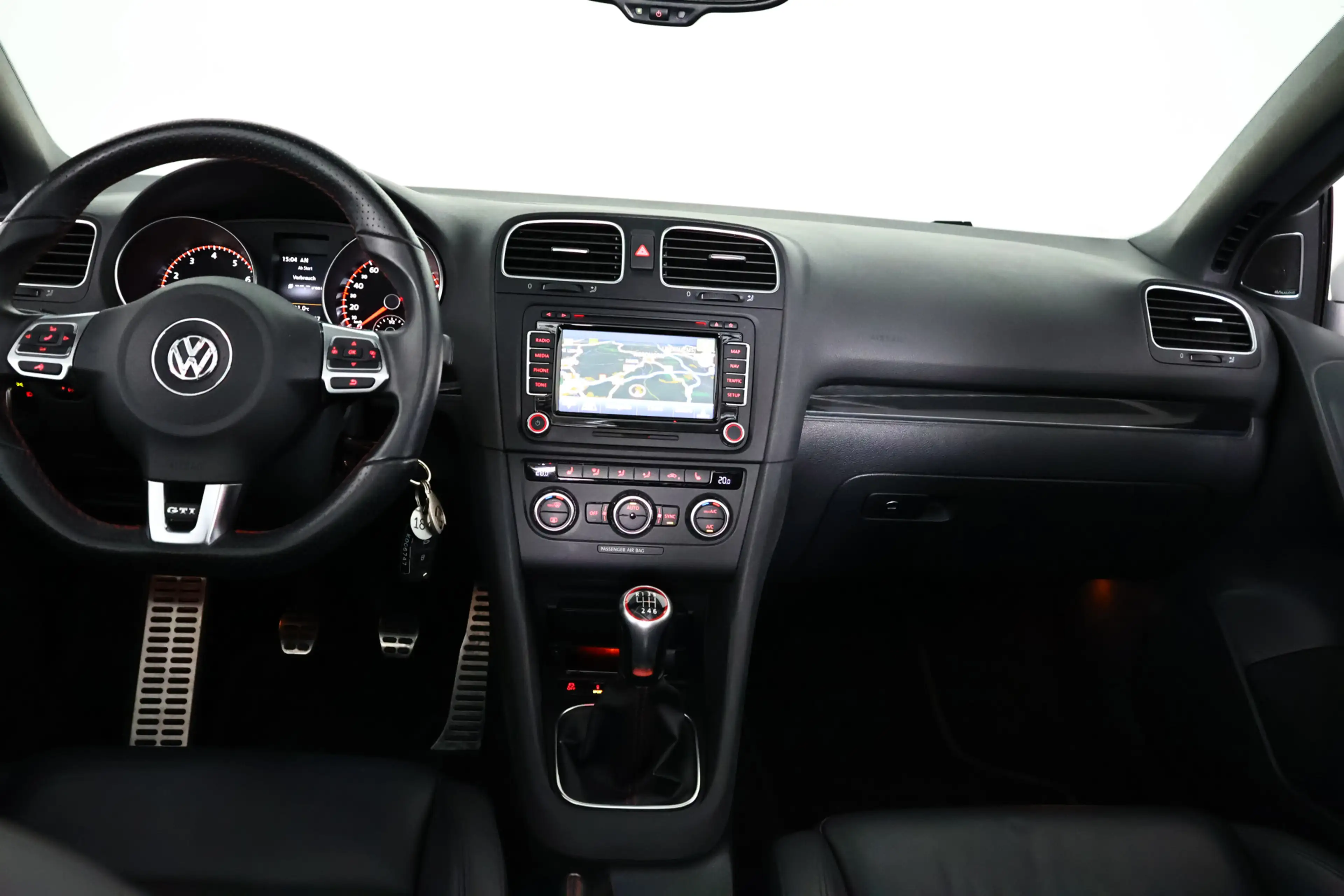 Volkswagen Golf Cabriolet 2.0 TSI GTI Cruise / Leder / Navi / Xenon / Dynaud — photo 15