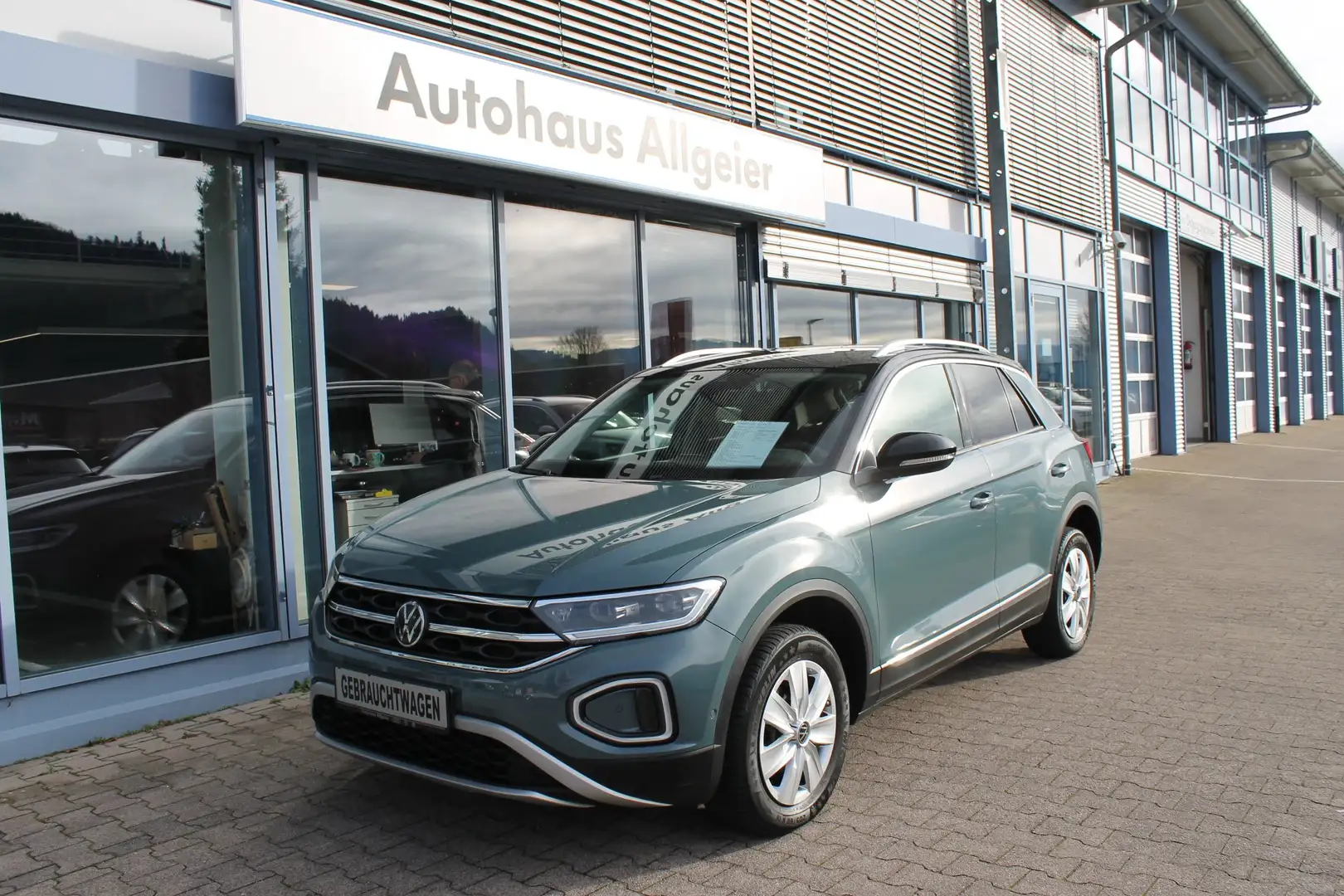 Volkswagen T-Roc 1.5 TSI Style *Standheizung/Navi/LaneAssist/LED* Azul - 2