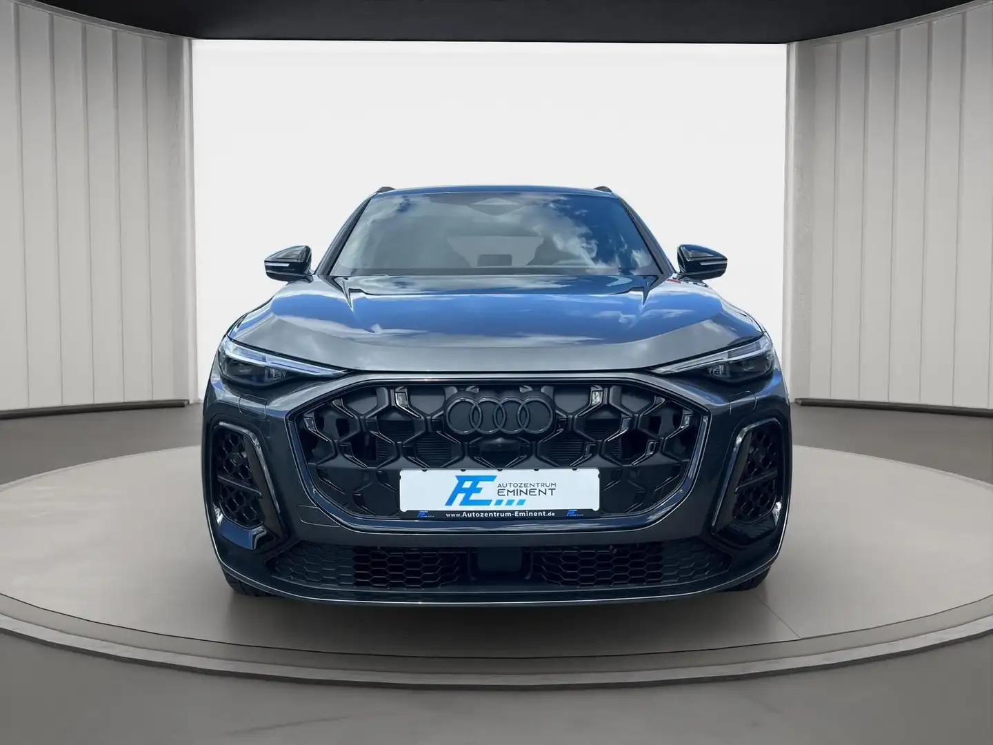 Audi Q5 TFSI 150KW QUATTRO MODEL 2026 S-line 4,49% Grau - 2