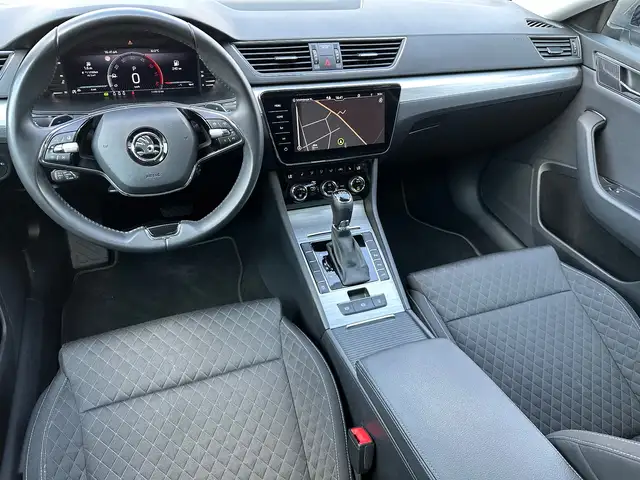 Skoda Superb view 15