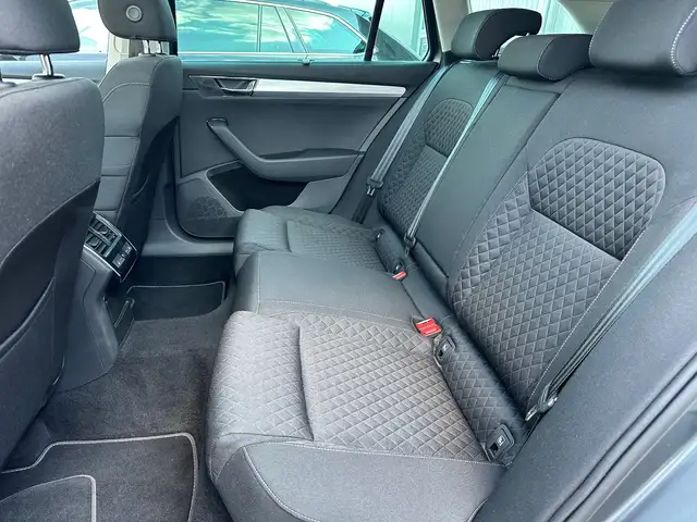 Skoda Superb view 14
